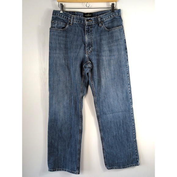 Eddie Bauer Straight Leg Jeans Men 34x30 Blue Denim Original Fit 100% Cotton - Picture 1 of 16